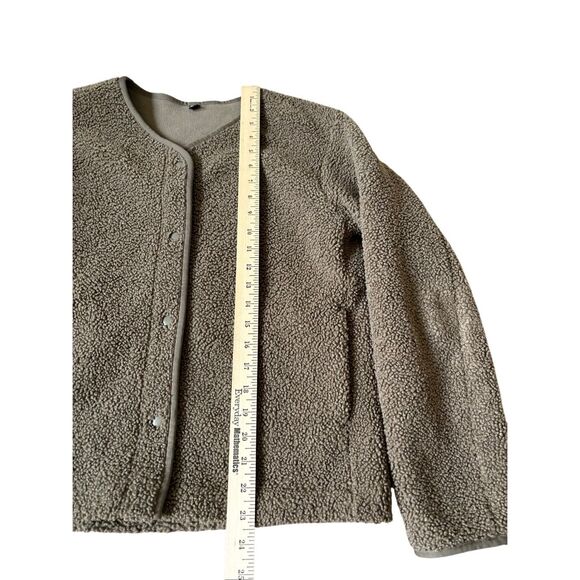 Uniqlo Pile Lined Fleece Jacket size S Olive Green Snap Closure - Picture 5 of 11